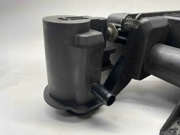 Kia Cerato brandstofdampkanister OEM 31400F3500 image 5
