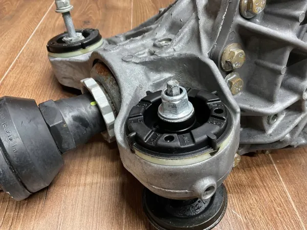 Différentiel arrière OEM CPLA-4A213-AC pour Range Rover image 7