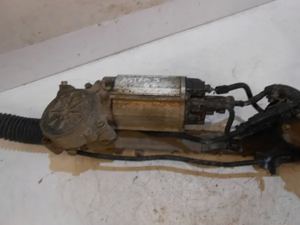 Opel Astra J Lenkgetriebe OEM 13363851 image 3