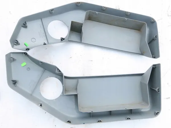 Bolsillos para altavoces OEM 7018671313 para VW T4 image 9