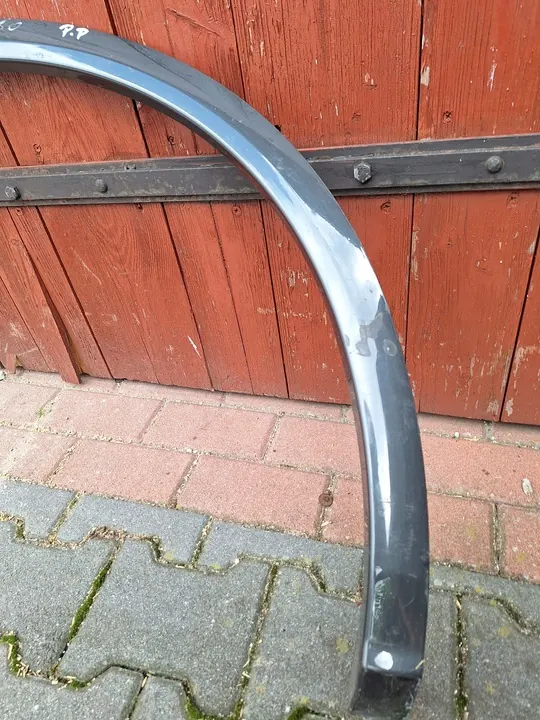 AUDI Q5 II 80A Oikea etulokasuoja image 2