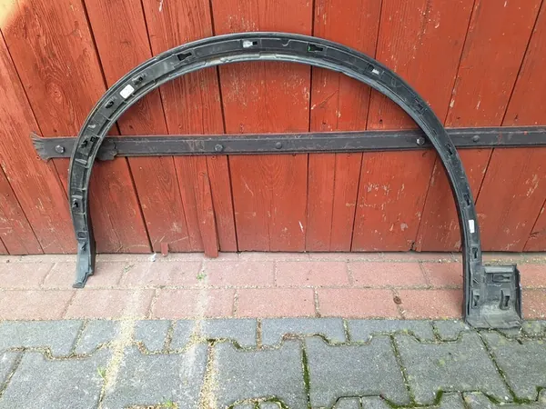 AUDI Q5 II 80A Oikea etulokasuoja image 4