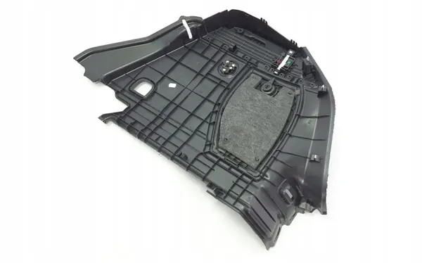 Audi OE 8V4863879G Bagageutrymmesfoder - Begagnad image 4