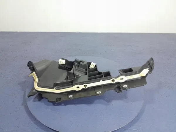 BMW X5 G05 LCI Tampa de anteparo inferior esquerda OEM 8791291 image 4