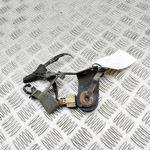 Sensor de nível dianteiro direito Cadillac Escalade 6.2L OEM 23152098 image 4