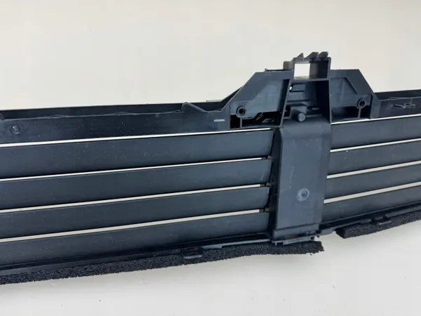 Mercedes Clase A W177 Lámina Ventilación OEM A1778850003 image 4