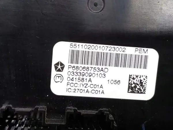 Keyless Module Chrysler Town & Country P68068753AD image 4