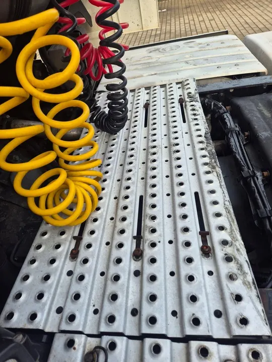 Plateforme de travail centrale MAN TGX TGS Euro 6 image 1