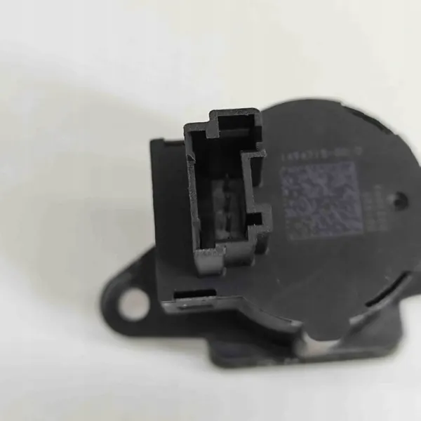 Tesla luchtkwaliteitssensor OEM 149471500D - Gebruikt image 6