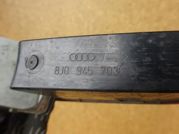 AUDI TT 8J 06-14 Farol de Neblina Para-Choque 8J0945703 image 3