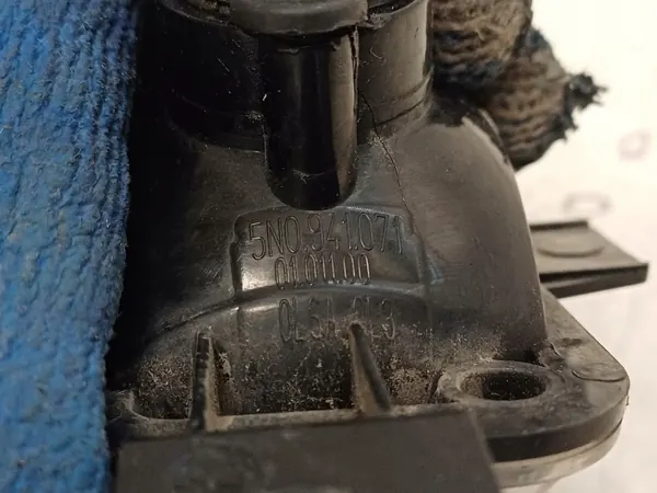 VW TIGUAN 1 I 07- Vasen Peruutusvalo OEM 5N0941071 image 8