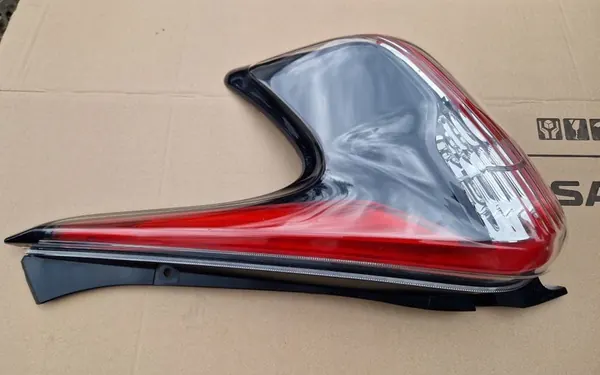 Höger Bakljus Nissan Juke I F15 Lift image 2