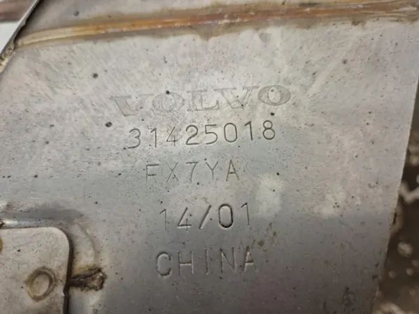 Volvo XC60 I Tubo Escape Esquerdo OEM 31425018 image 6