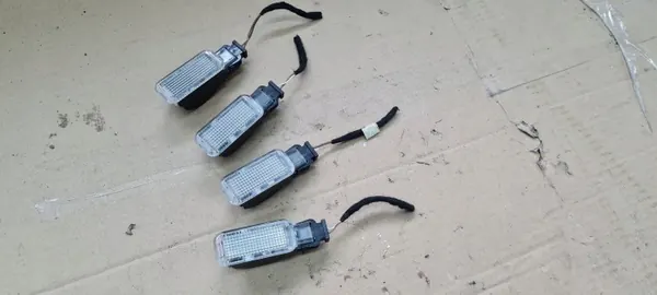 OEM 4B0947415AA Plafonnier pour Audi Q5 8R image 2