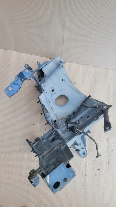 OEM 641013615R Traverse Avant Gauche - Renault OE image 8
