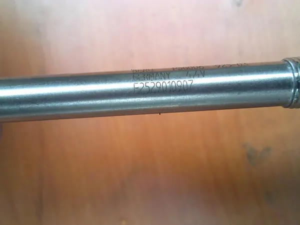 Opel OE Glühkerze mit Sensor OEM 55590467 image 5