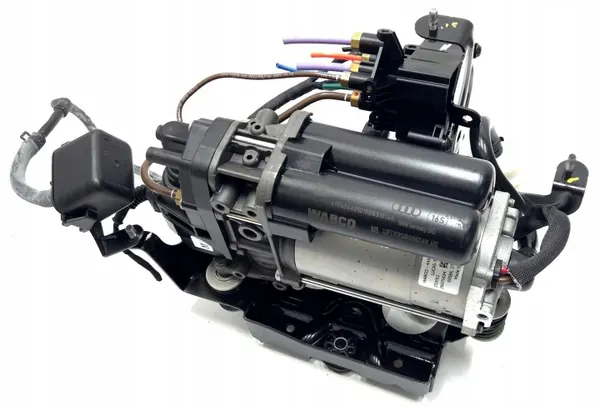 Audi Q7 4M Ilmakompressori OEM 4M0616005F image 2