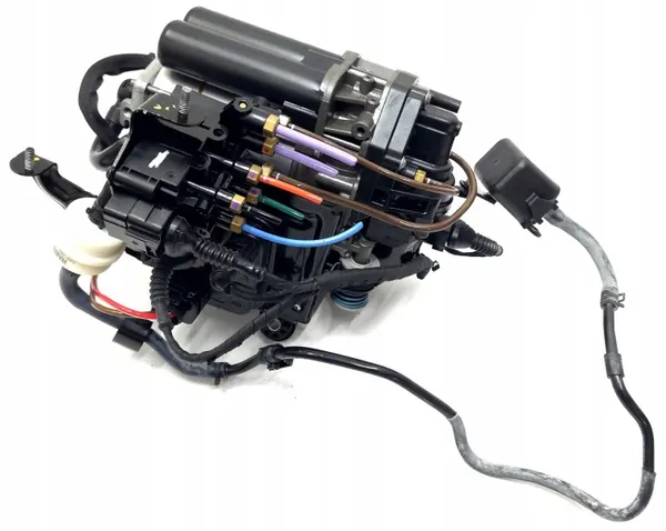 Audi Q7 4M Ilmakompressori OEM 4M0616005F image 4