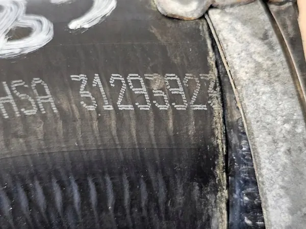 Turbo Intercooler Schlauch Volvo V40 V50 S40 C70 2.0 D3 D4 image 6