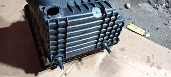 Ilmansuodatin Kotelo OEM 165009078R Trafic/Vivaro/Talento image 4