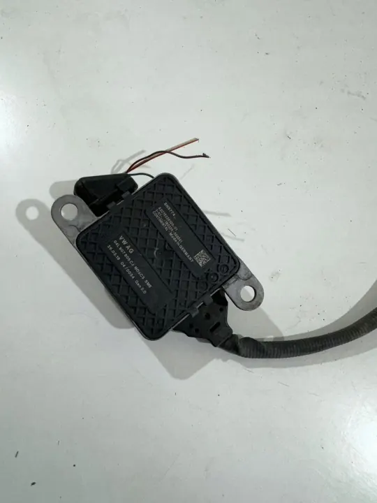 Capteur NOx OEM 04L907805CJ pour Volkswagen T-ROC image 2