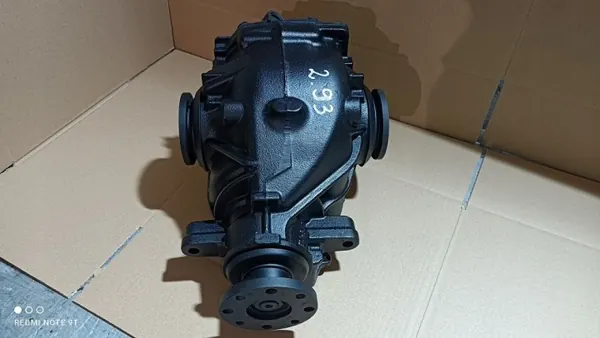 BMW E46 328i 2.8 193HV Taka-akseli Välityssuhde 2,93 OEM 1428127 image 2