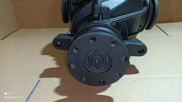 BMW E46 328i 2.8 193HV Taka-akseli Välityssuhde 2,93 OEM 1428127 image 3