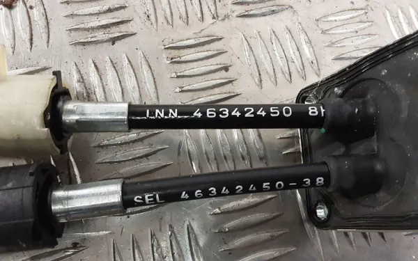 Jeep Renegade Schaltgestänge OEM 46342450 - Gebraucht image 7
