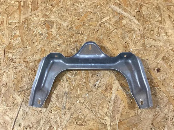 Porsche 982807384 takalämpökilven alakiinnitys image 4