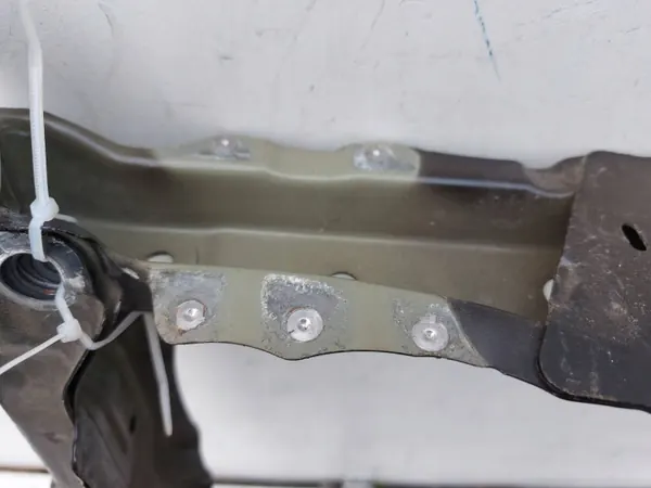 OEM KOL16019 framförstärkning för Toyota RAV4 image 6
