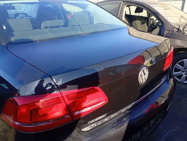 Tampa Traseira VW Passat B7 OEM MM-1003-1 image 3