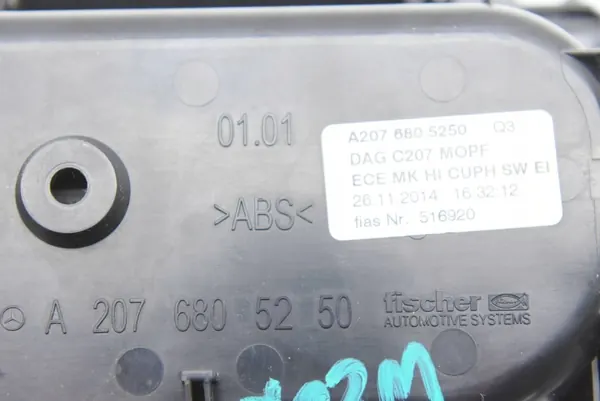 Mercedes Dryckeshållare OEM A2076805250 för E-klass W207 image 5