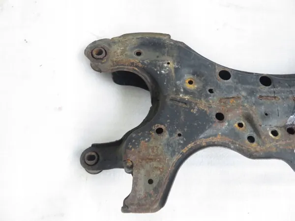 Etumoottorituki OEM SANKI PRZÓD Toyota Avensis Versolle image 3