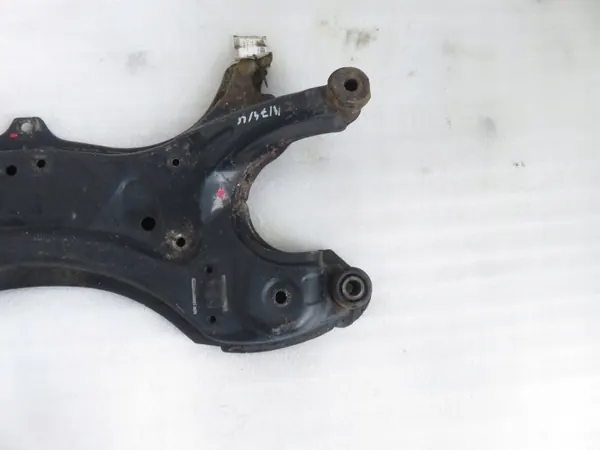 Etumoottorituki OEM SANKI PRZÓD Toyota Avensis Versolle image 7