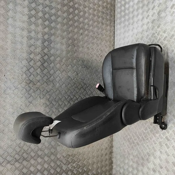 Rechter voorstoel Chevrolet Captiva 2007 OEM image 2