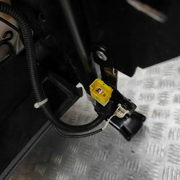 Rechter voorstoel Chevrolet Captiva 2007 OEM image 7