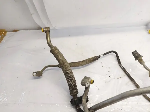 OEM 1K0820743AM A/C-letku VW Golf V 2.0 TDi image 10