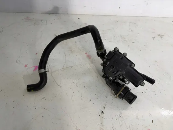 Boîtier Thermostat Kia OE OEM 25600-2M810 image 3