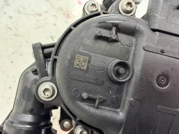 Boîtier Thermostat Kia OE OEM 25600-2M810 image 7