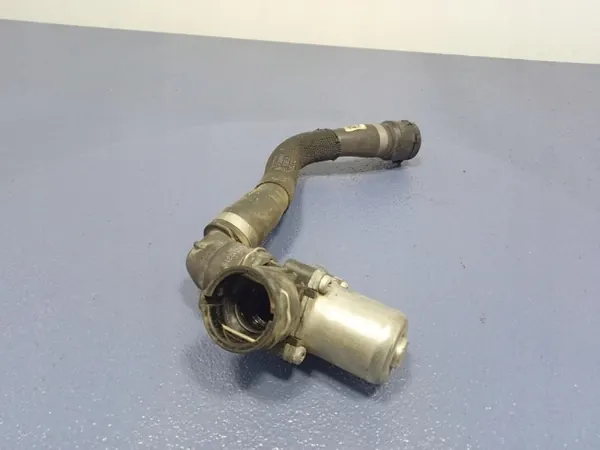 Electroválvula de agua BMW OEM 8689694 - Usado image 5