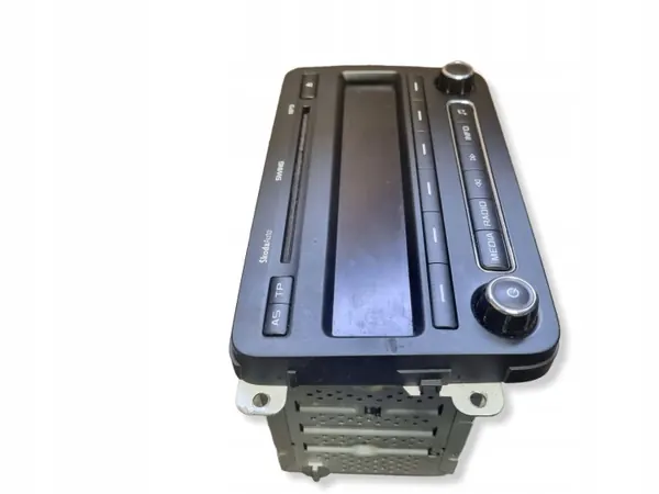 Rádio Skoda Fabia Mk2 OEM 5J0035161D - Usado image 4