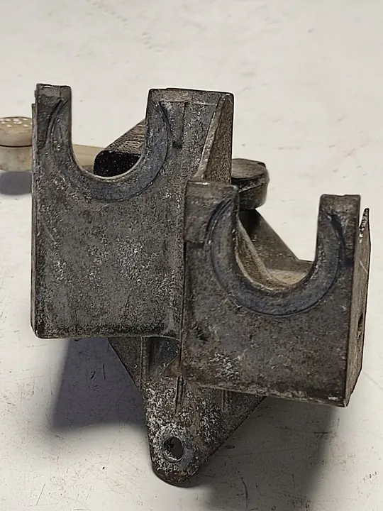 Support de câble de vitesses Citroen C4 II B7 Peugeot 308 1.6 image 4