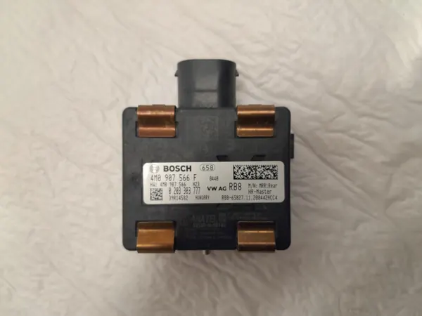 OEM 4M0907566F tutkasensori Audi A4 B9 Distronicille image 2