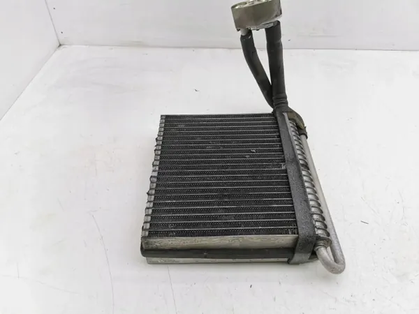 Noyau de chauffage A/C Ford C-MAX I 2010 OEM AMD133937 image 4