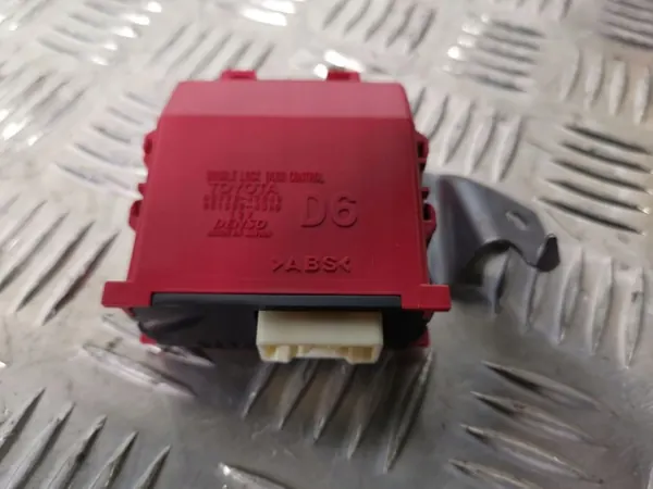 Toyota Prius 2017 ECU OEM 8597047040 - Occasion image 2