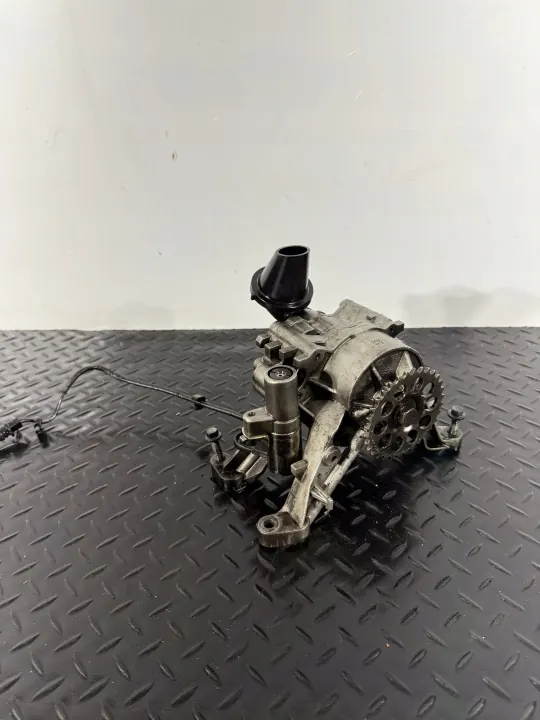Jaguar Oljepump OEM G4D36L079E för 2.0D motor image 2