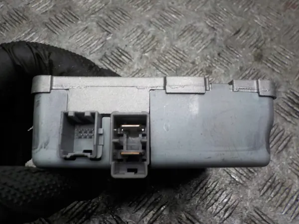 KIA PRO CEED ohjausvahvistinmoduuli OEM A2563-99710 image 3