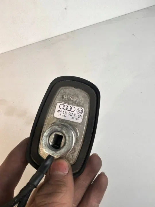 Antenne GPS Audi A6 OEM 17533033204 - Occasion image 3