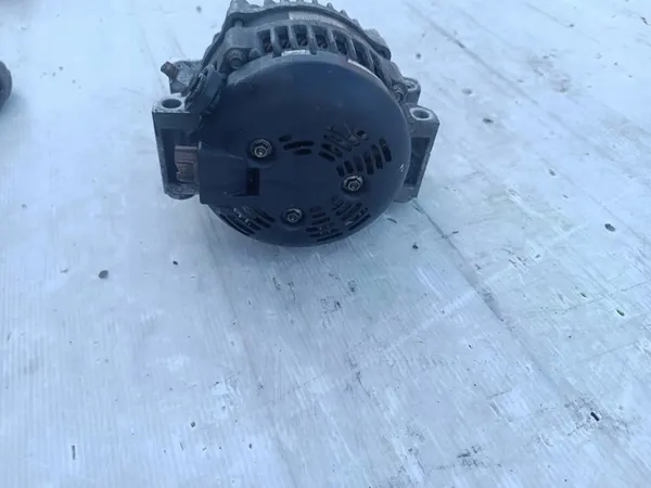 Alternador GRAND CHEROKEE WK2 3.0CRD P04801835AB image 3