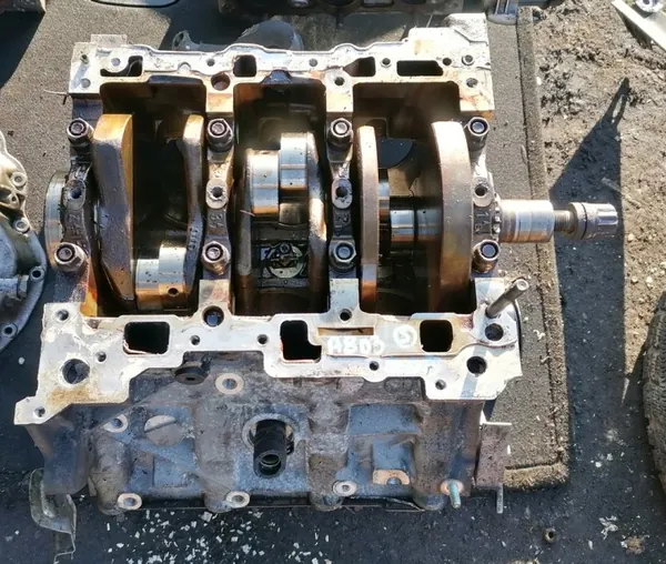 Bloque Motor Audi OEM 06C103023G - 3.0 V6 Usado image 2